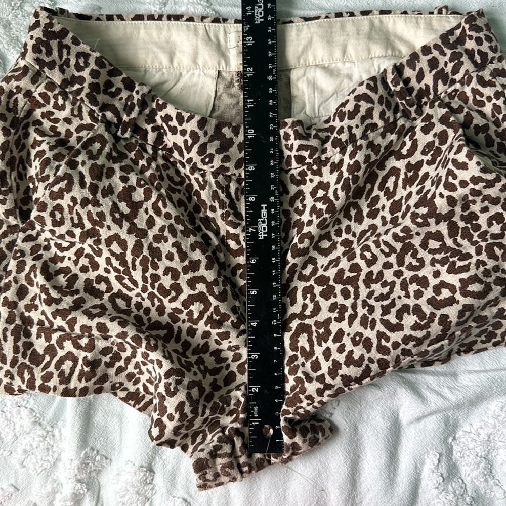 J.Crew Linen Leopard Shorts pockets & belt loops - Picture 7 of 8